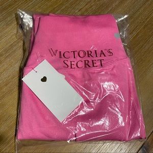Victoria’s Secret Loves Leggings M/L